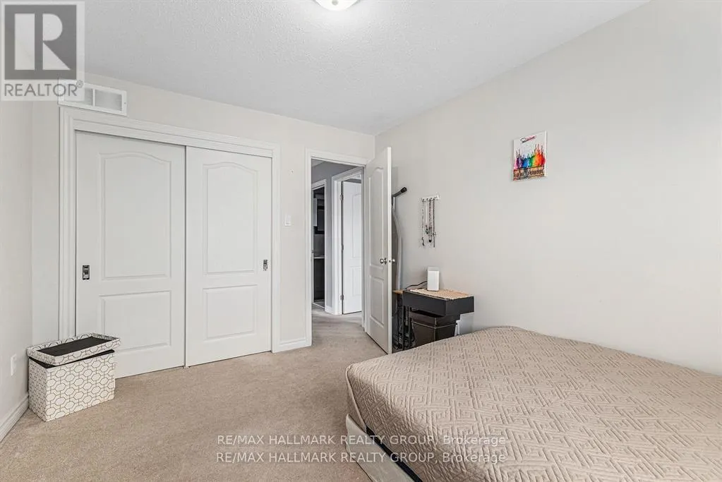 4220 KELLY FARM DRIVE