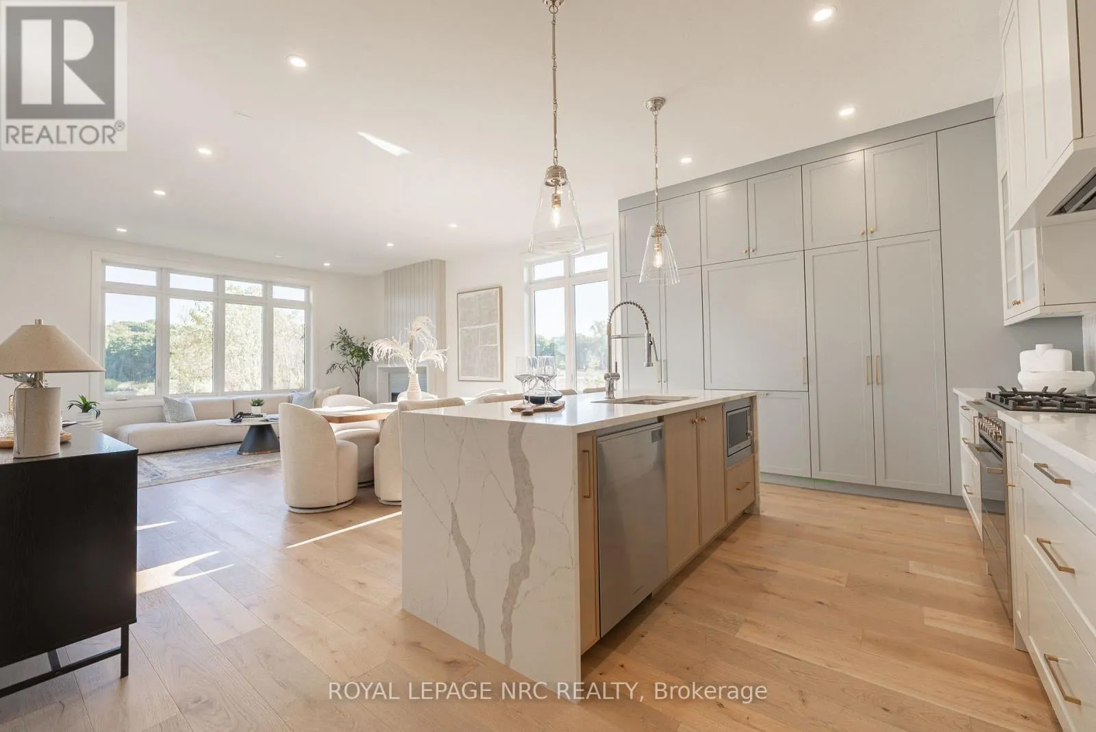 448 (LOT 22) CAYUGA DRIVE