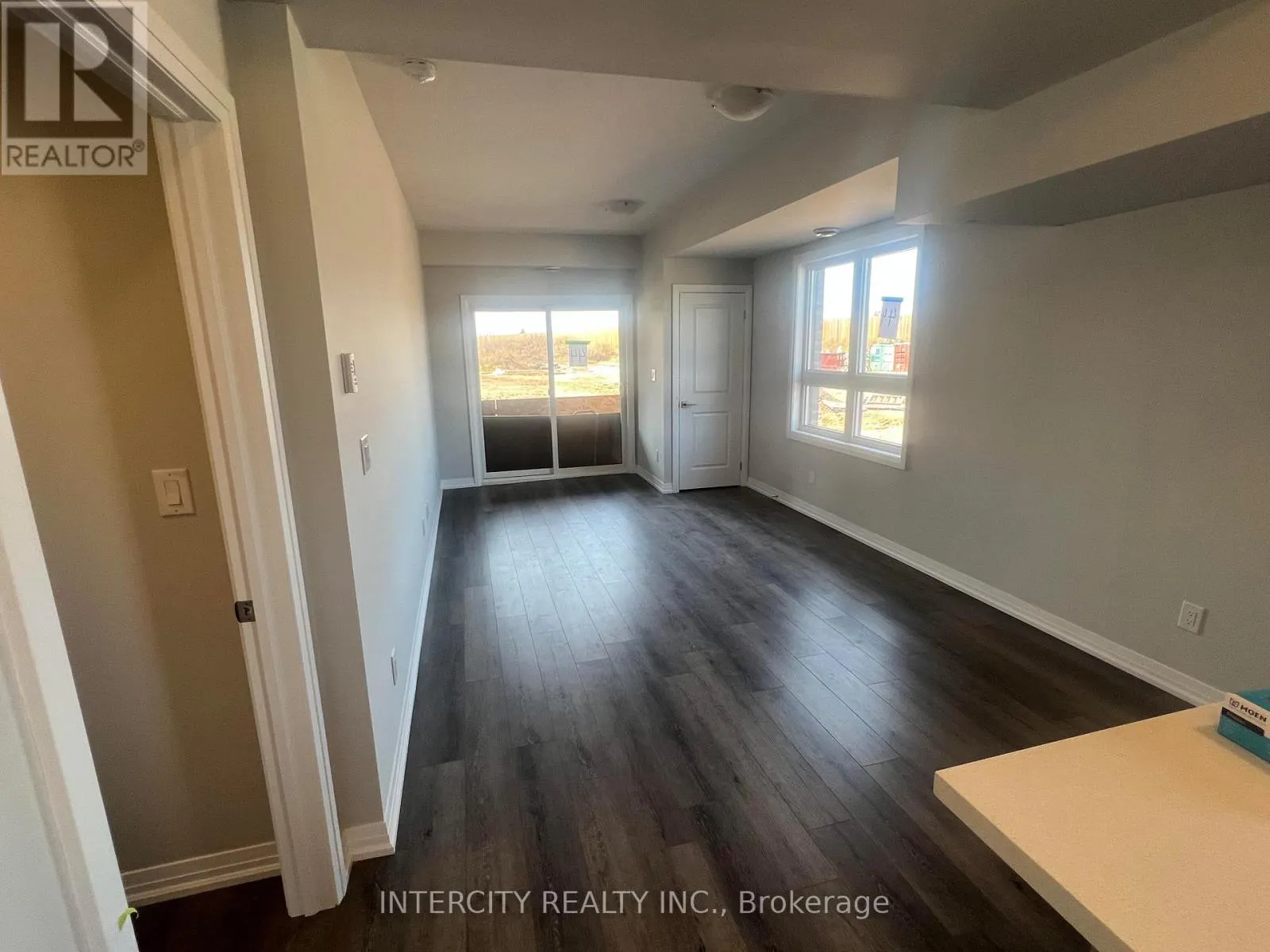 44 - 6705 CROPP STREET