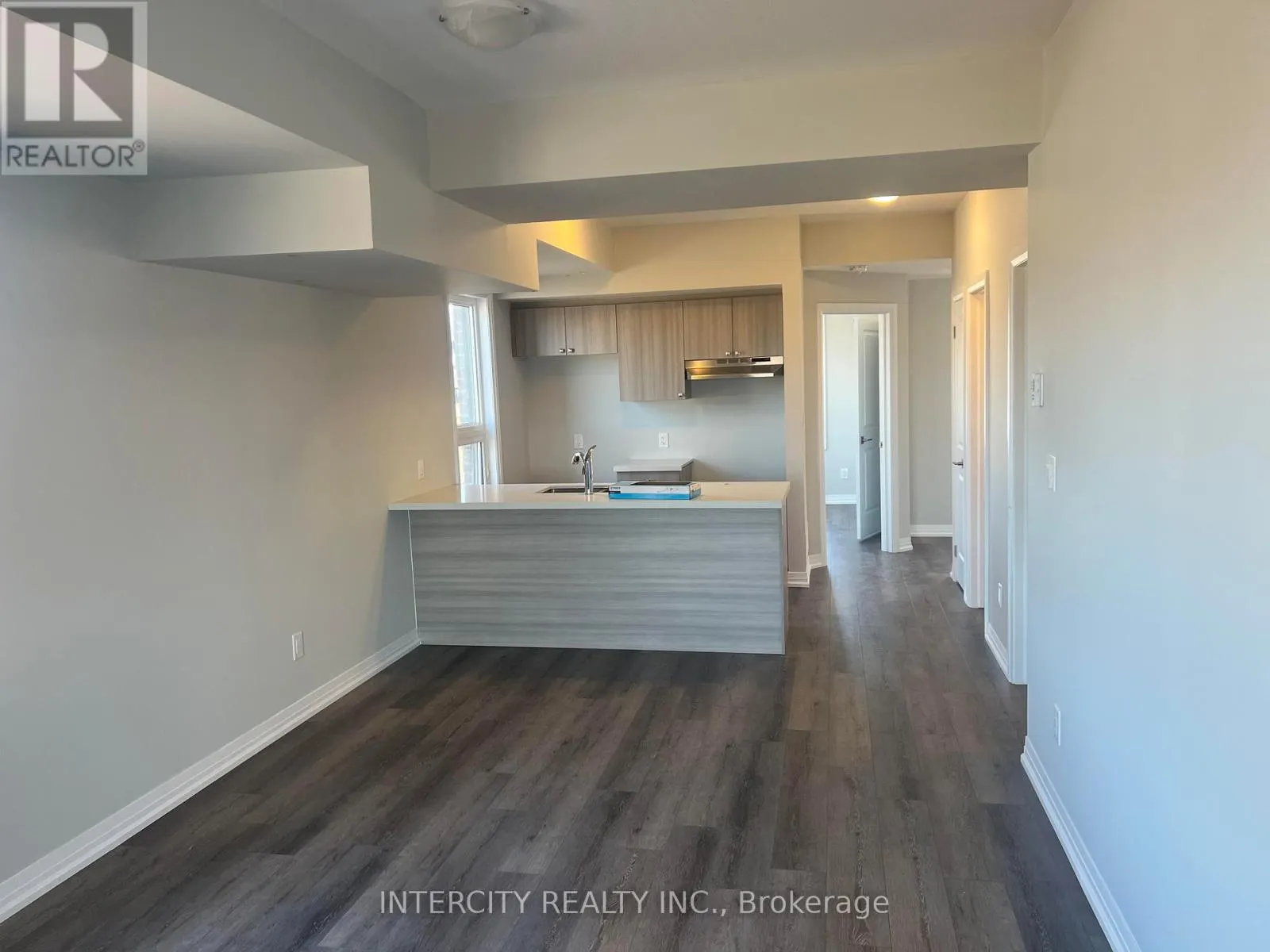 44 - 6705 CROPP STREET