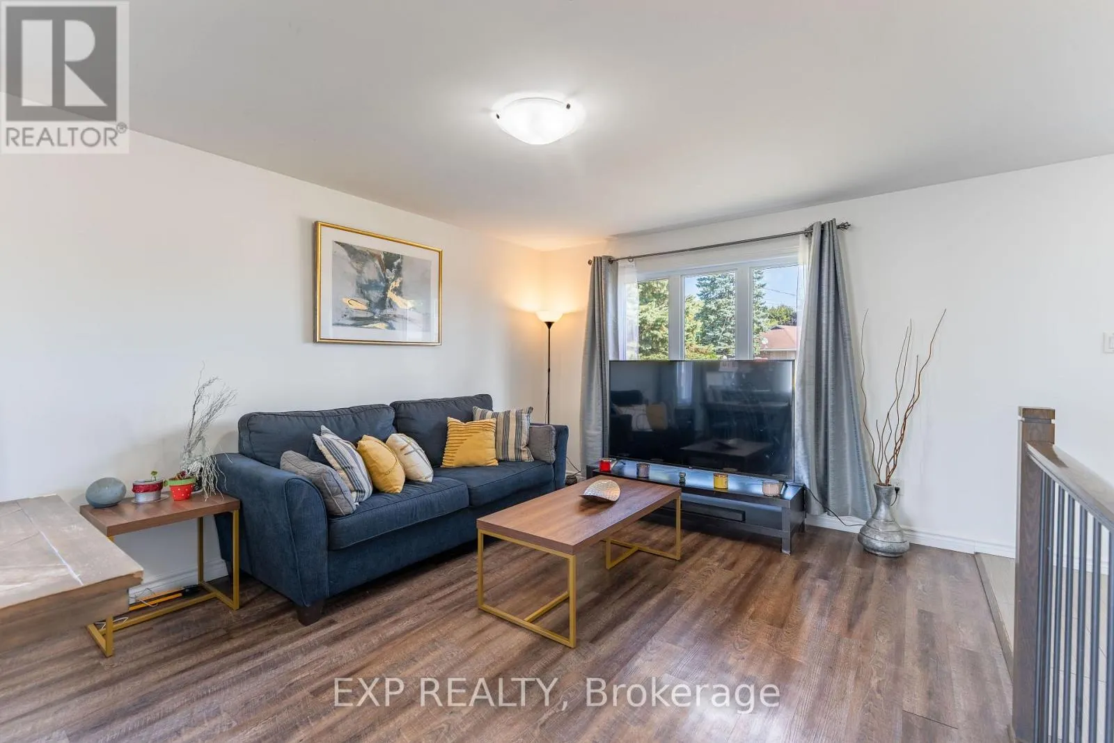 11 PLACE MADELEINE PLACE