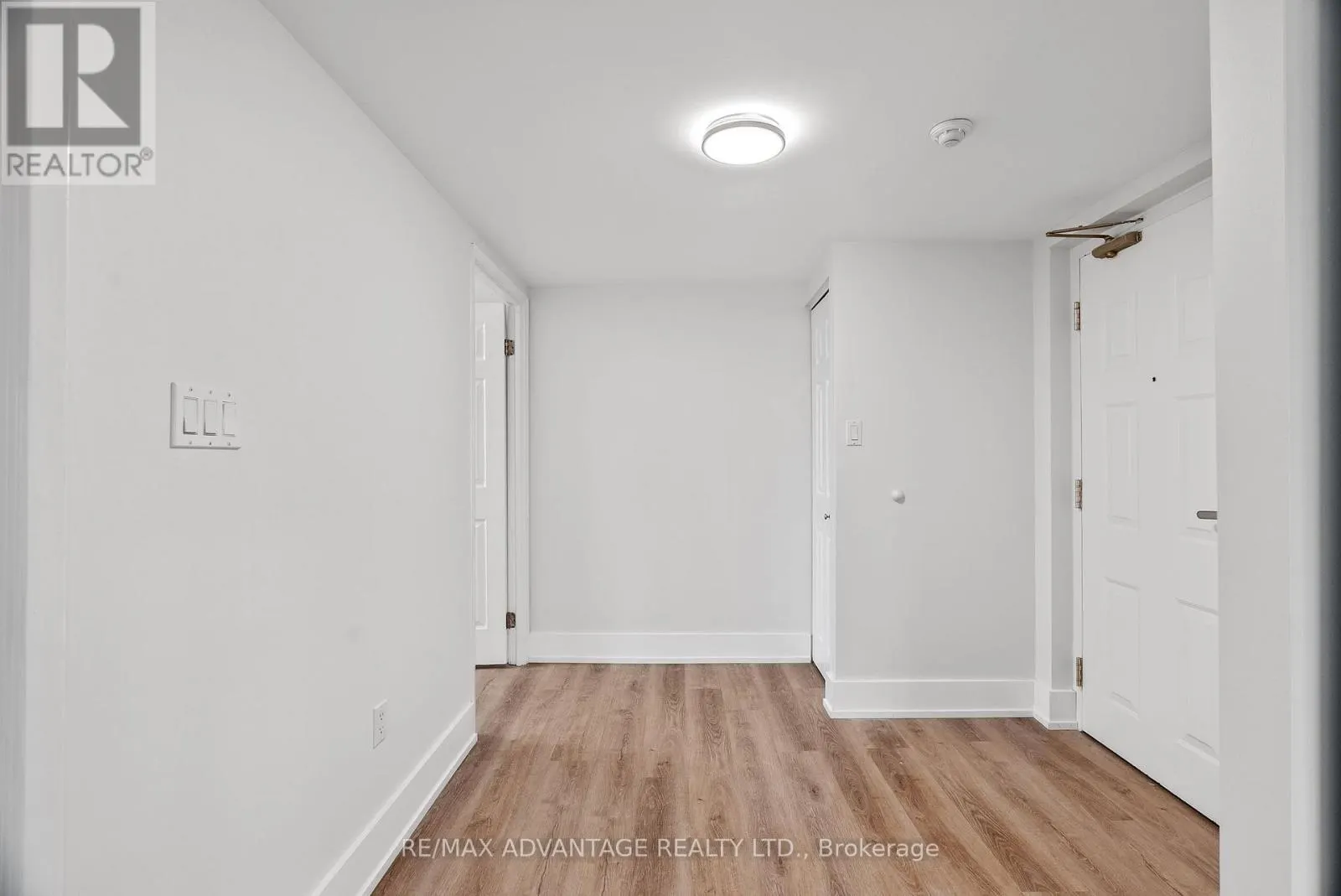 704 - 7 PICTON STREET, #704