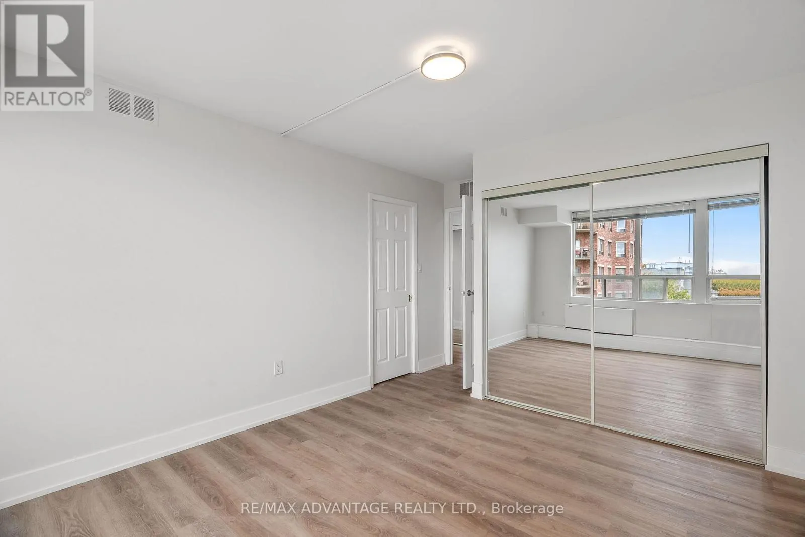 704 - 7 PICTON STREET, #704