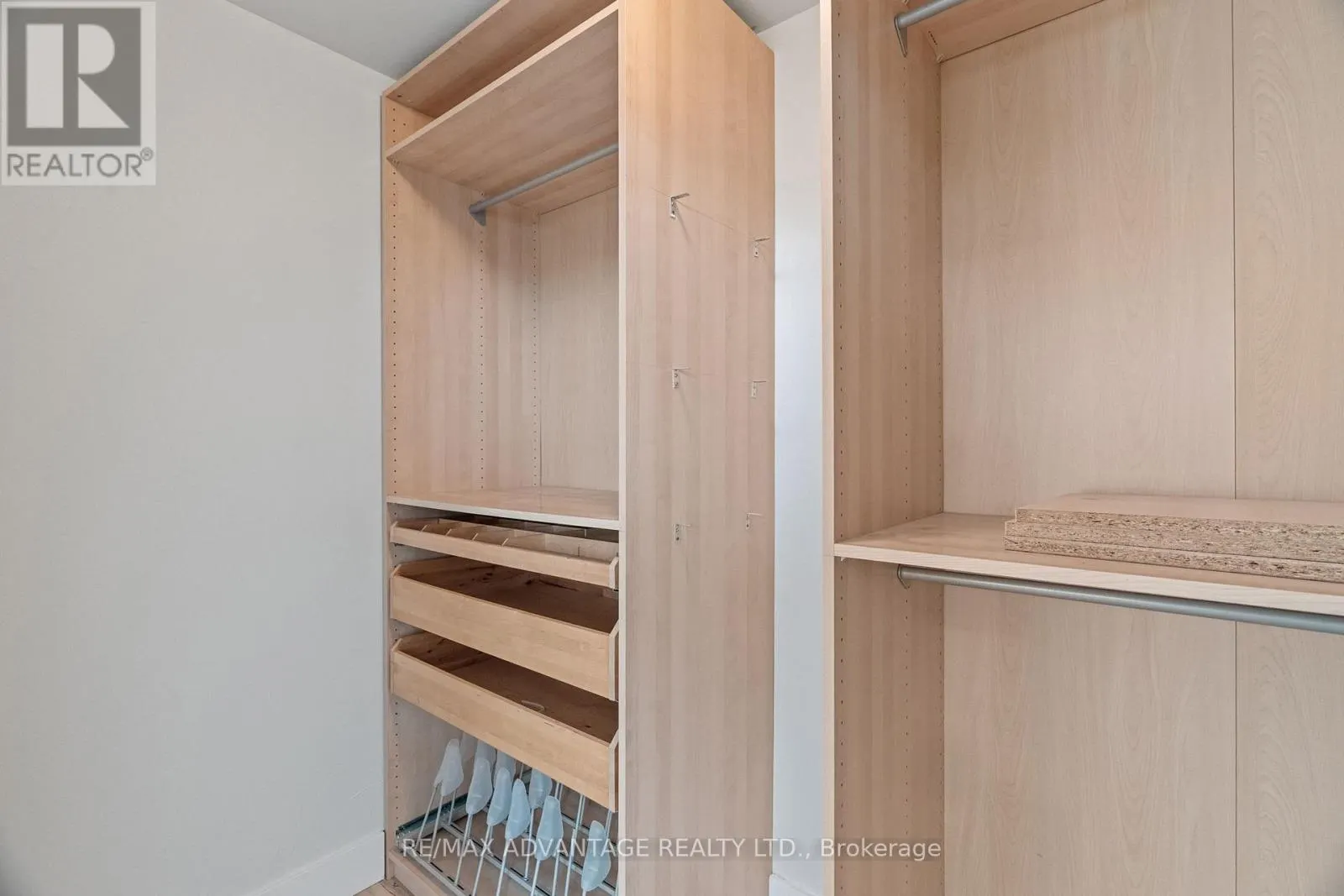 704 - 7 PICTON STREET, #704