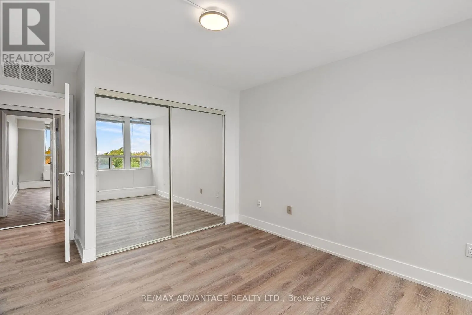 704 - 7 PICTON STREET, #704