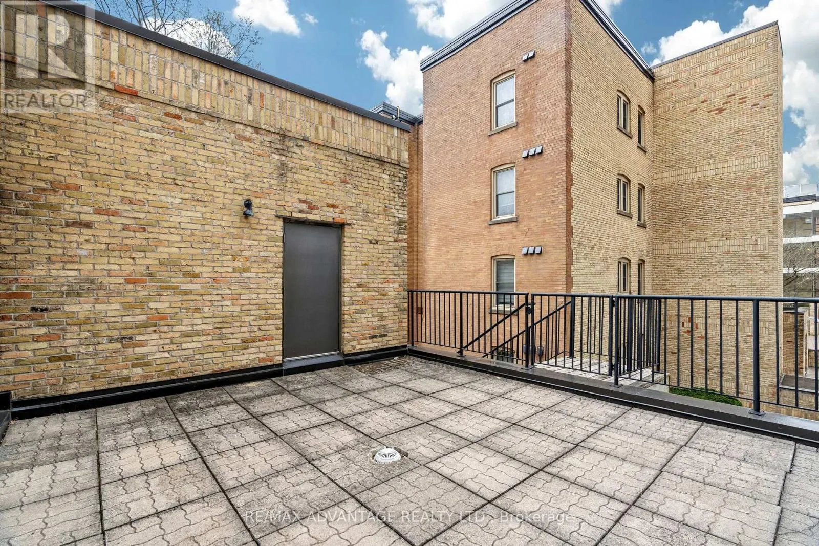 704 - 7 PICTON STREET, #704