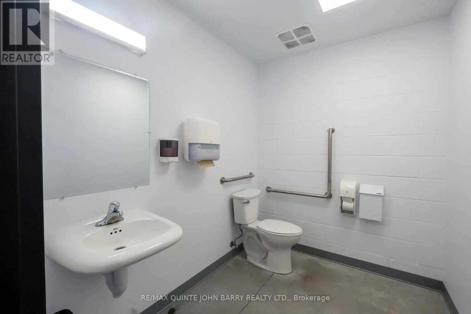 UNIT B - 6 DOUGLAS ROAD, #Unit B