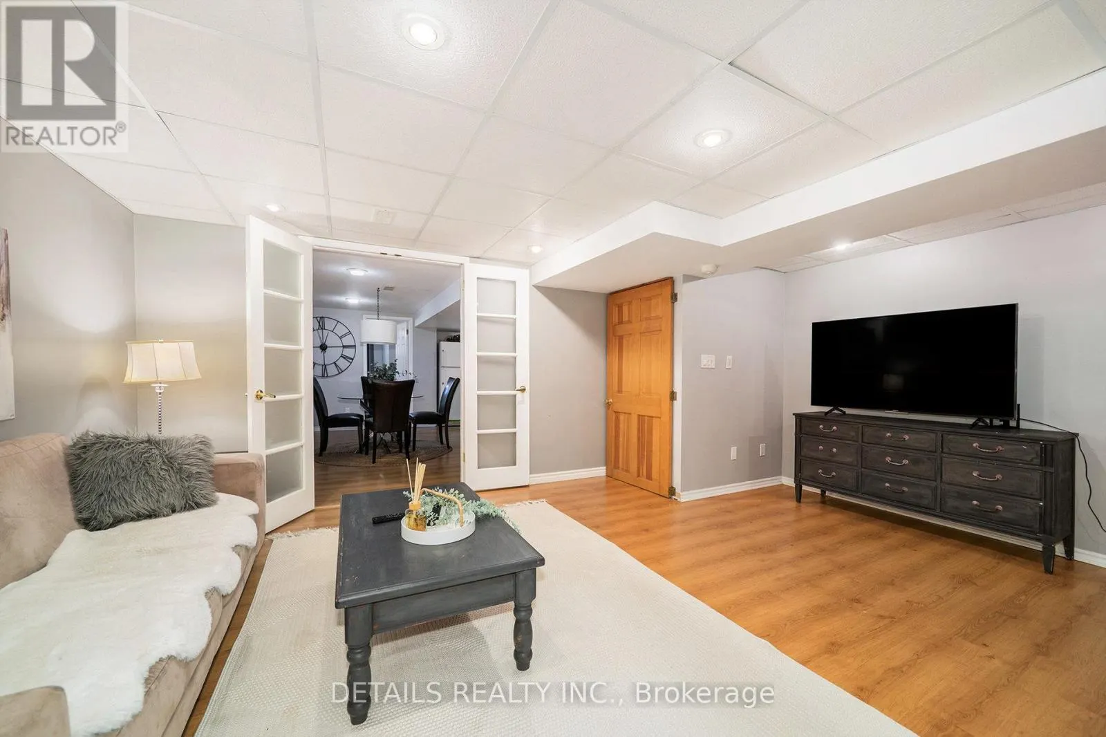 2298 JAMES CRAIG STREET