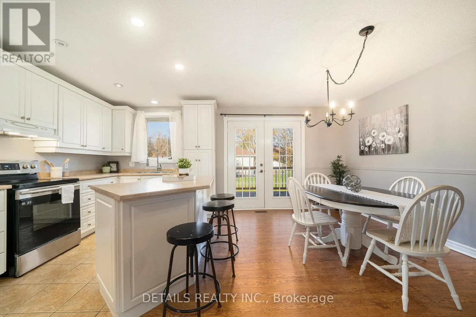 2298 JAMES CRAIG STREET