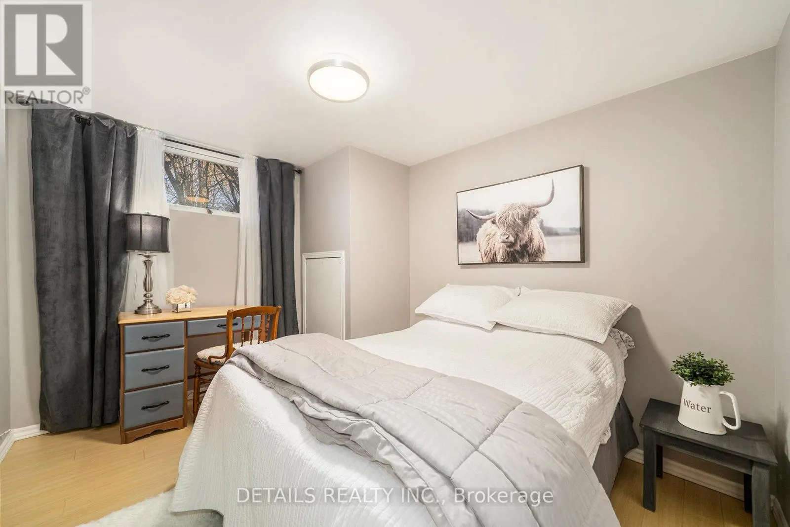 2298 JAMES CRAIG STREET