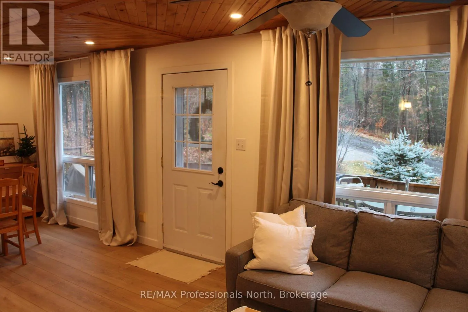 1121 OLD DONALD ROAD N