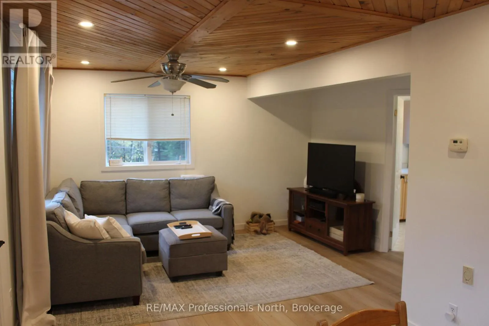 1121 OLD DONALD ROAD N