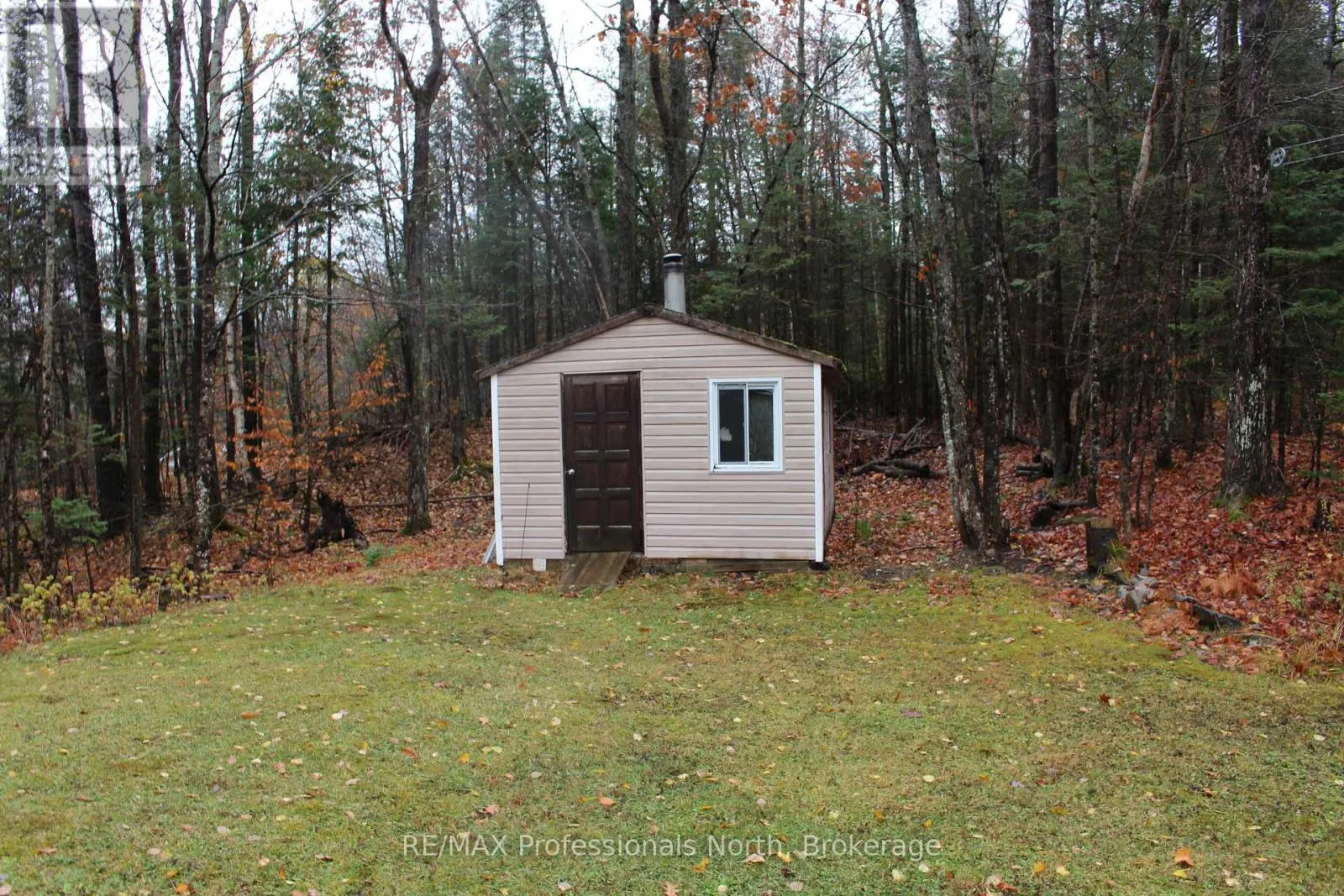 1121 OLD DONALD ROAD N