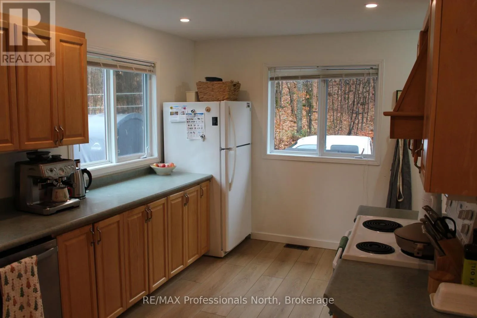 1121 OLD DONALD ROAD N