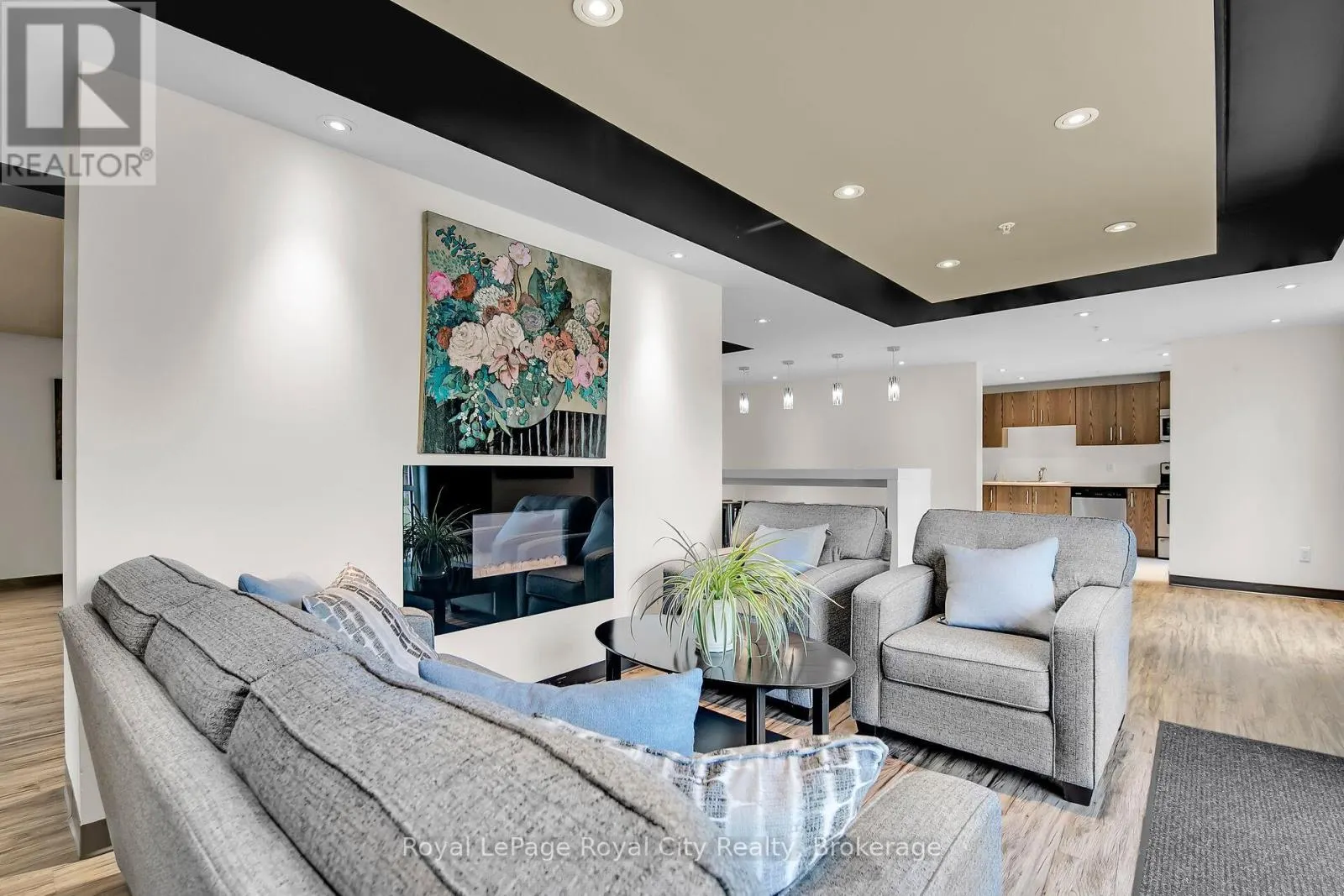 408 - 106 BARD BOULEVARD, #408