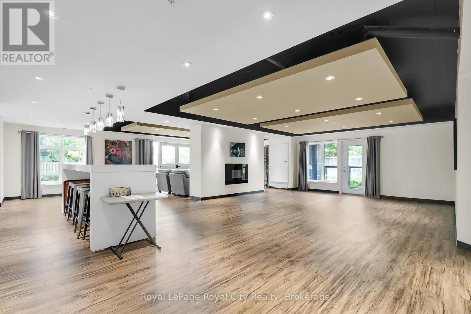 408 - 106 BARD BOULEVARD, #408