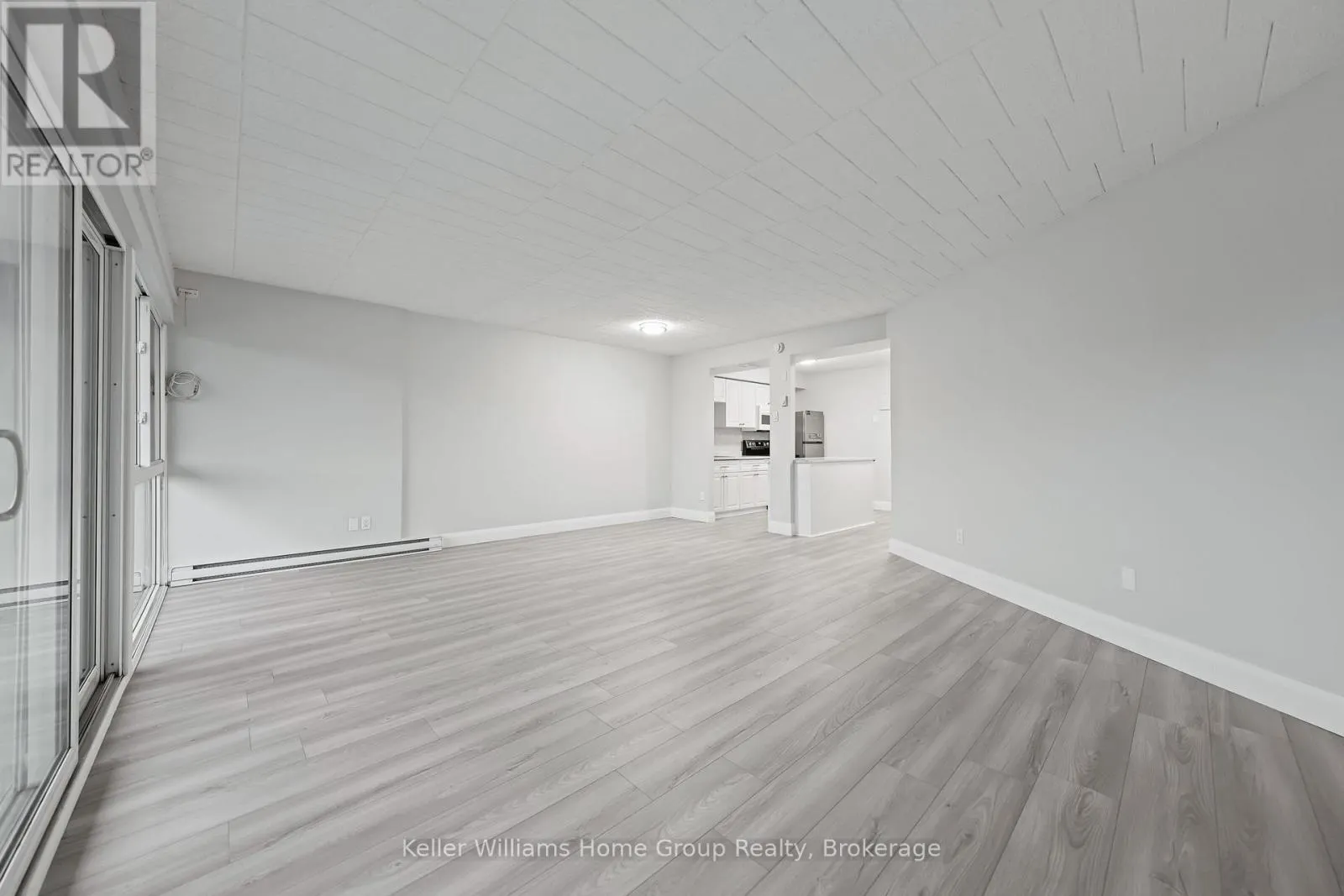 408 - 91 CONROY CRESCENT, #408