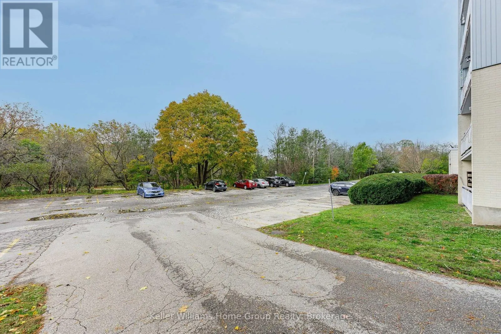 408 - 91 CONROY CRESCENT, #408