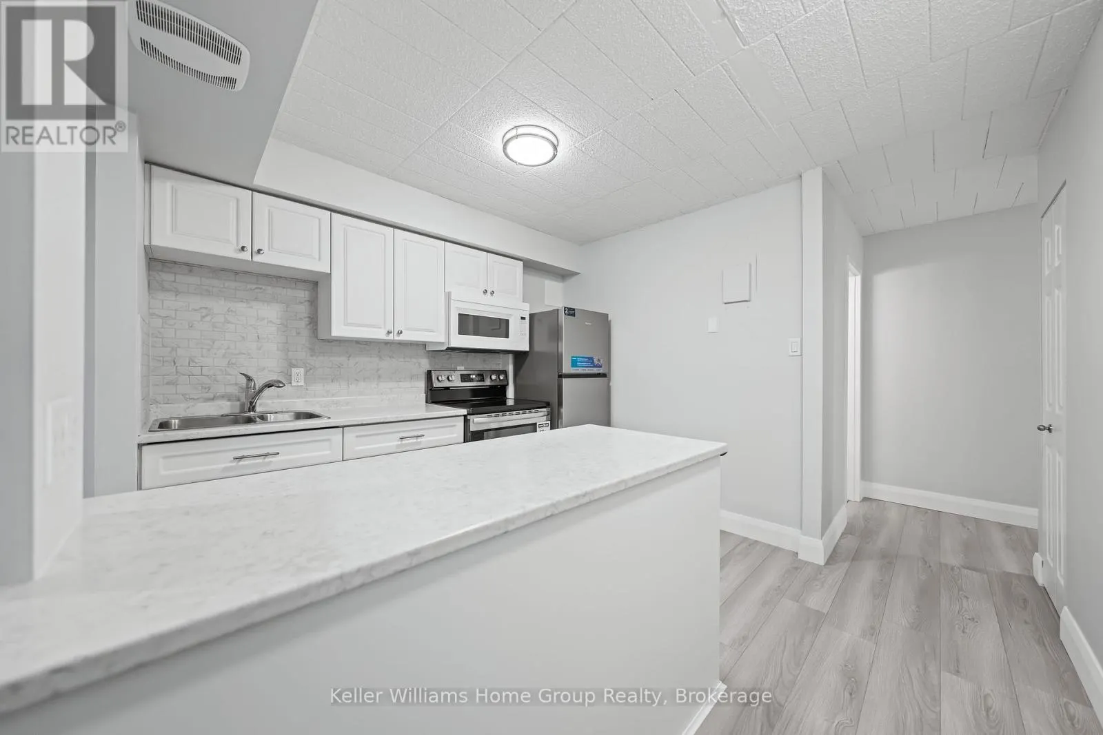 408 - 91 CONROY CRESCENT, #408