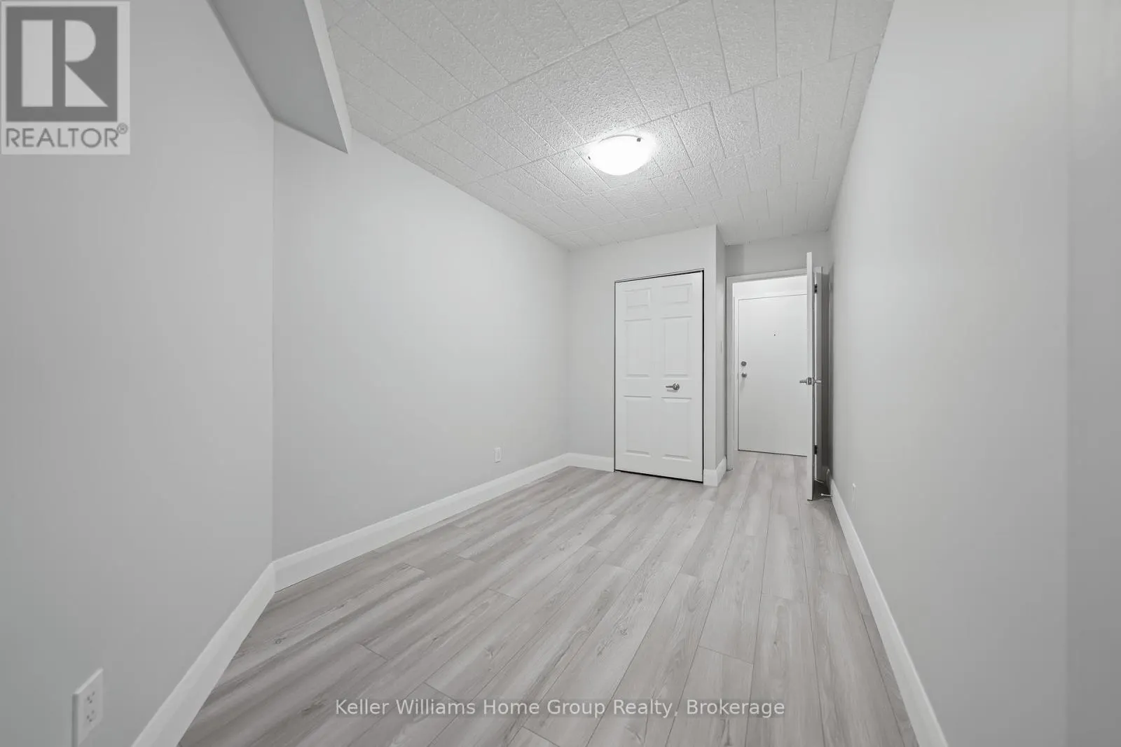 408 - 91 CONROY CRESCENT, #408