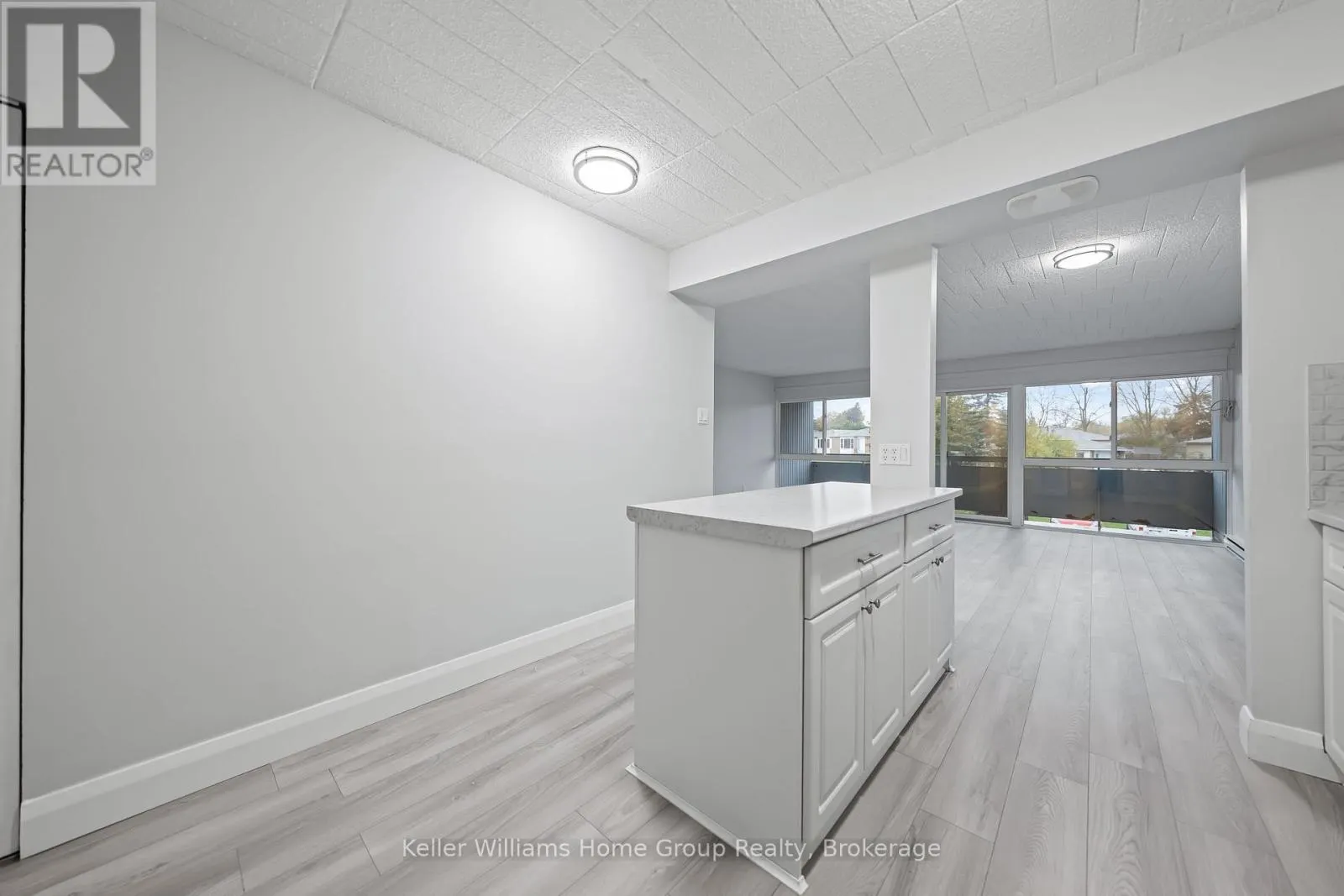 408 - 91 CONROY CRESCENT, #408