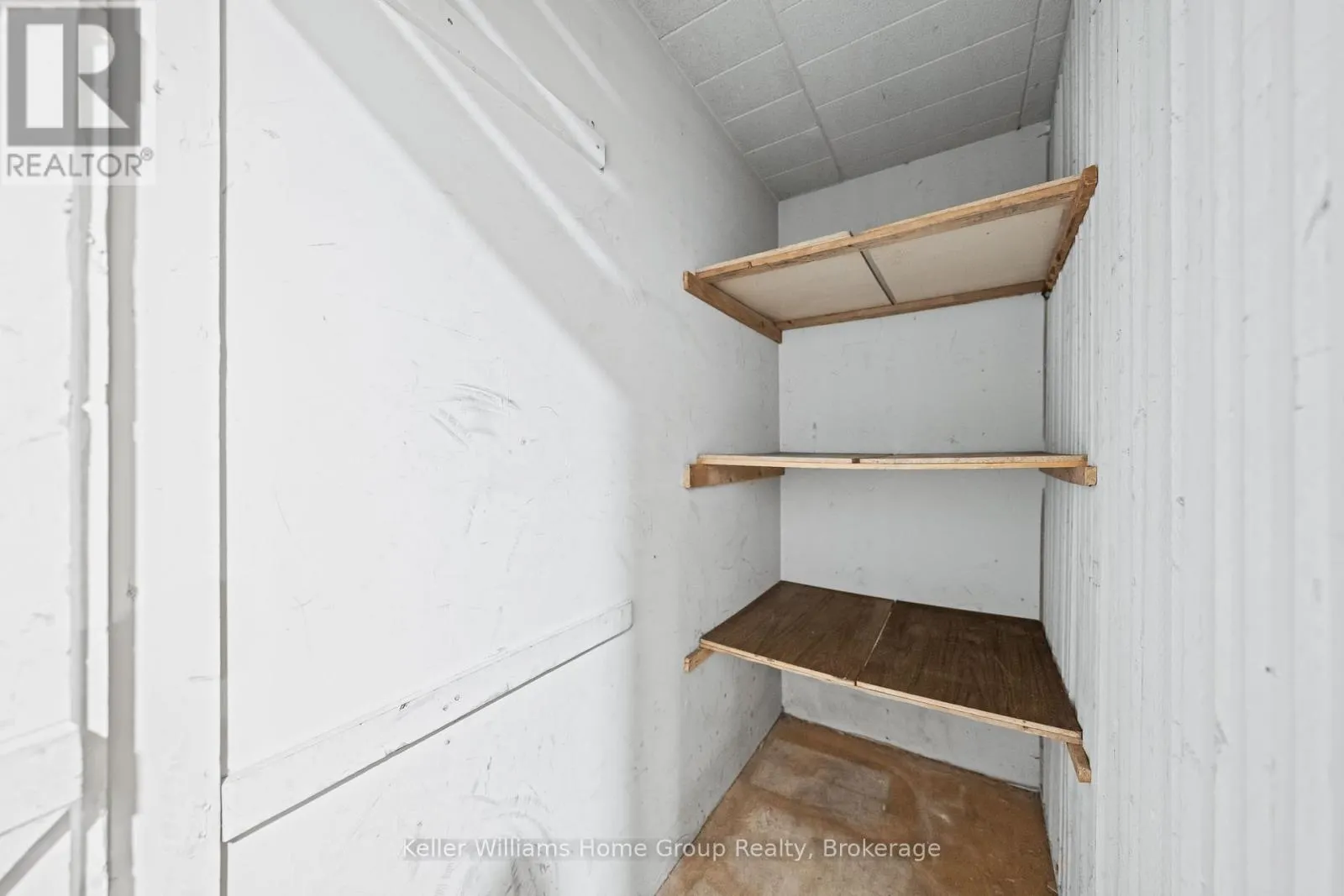 408 - 91 CONROY CRESCENT, #408