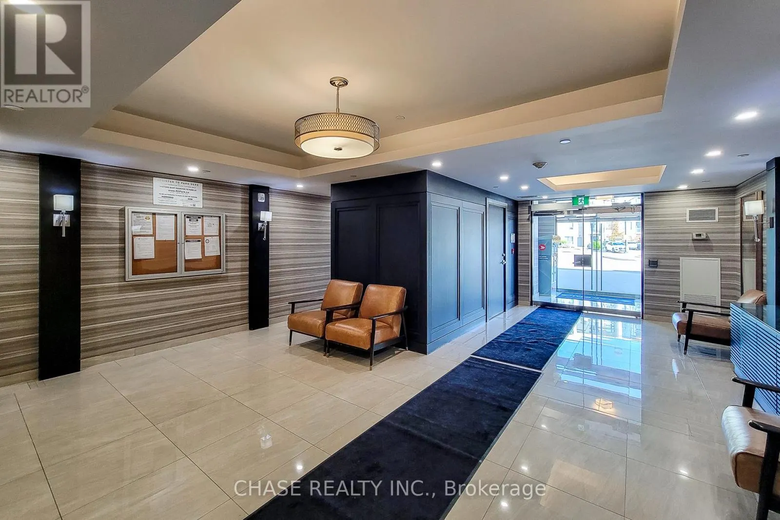 638 - 125 SHOREVIEW PLACE