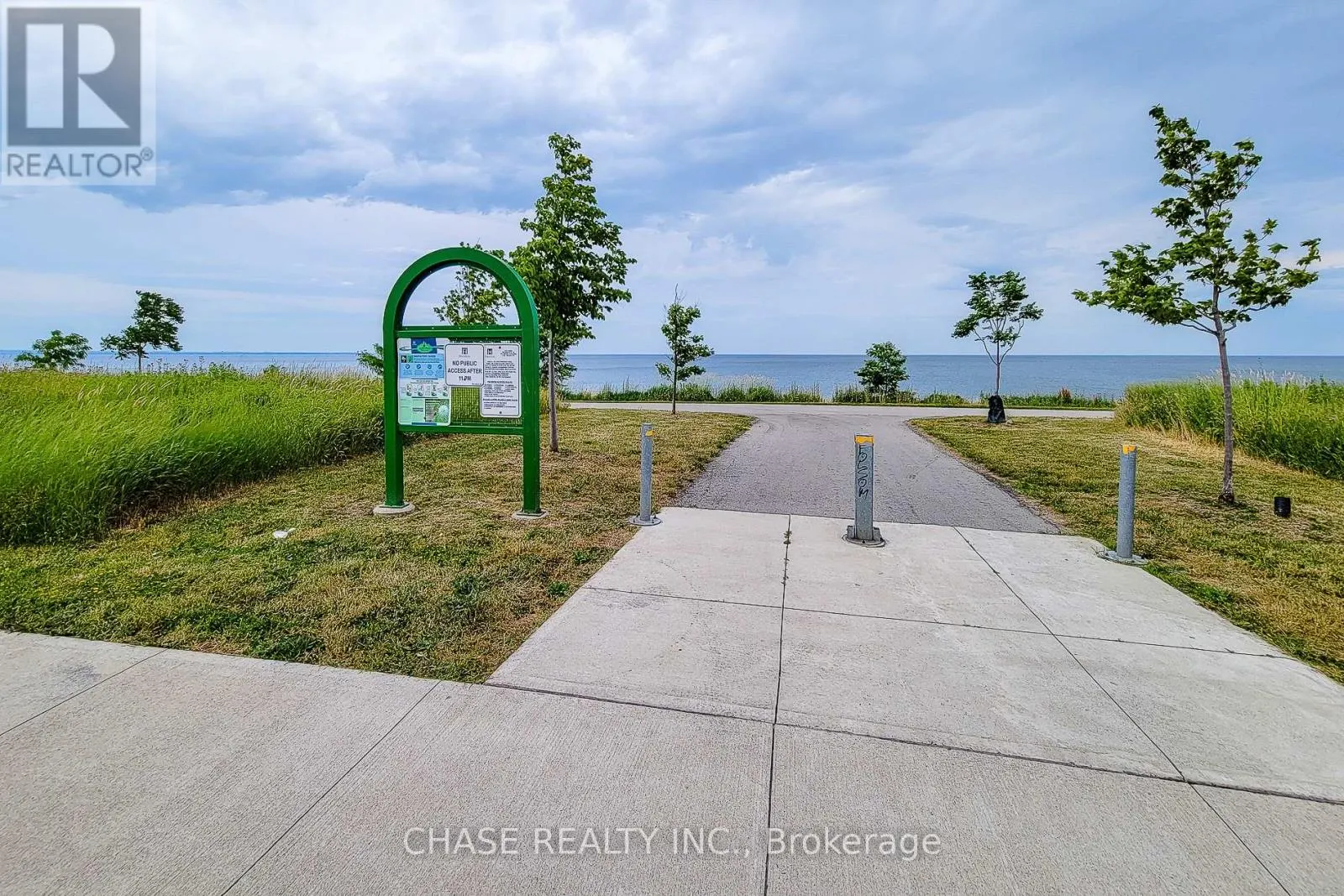 638 - 125 SHOREVIEW PLACE