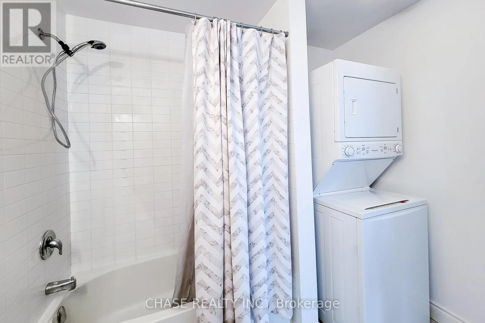 638 - 125 SHOREVIEW PLACE