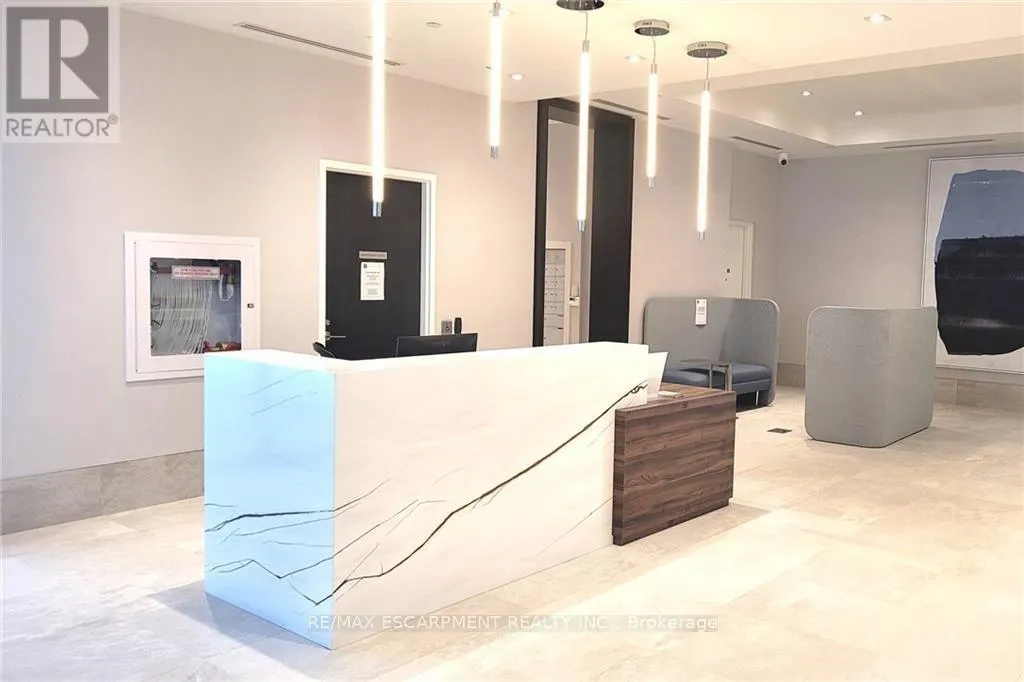 908 - 385 WINSTON ROAD