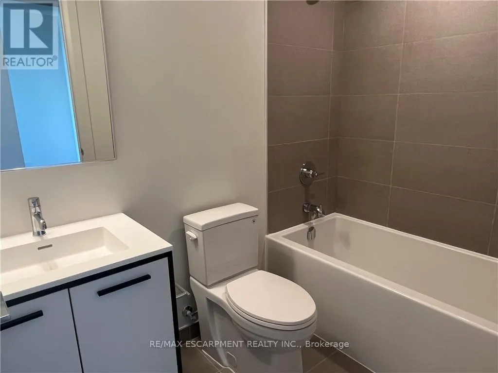 908 - 385 WINSTON ROAD