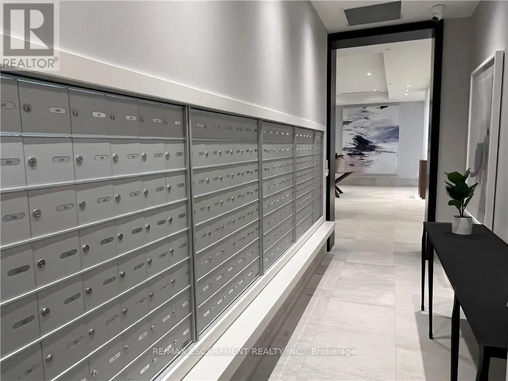 908 - 385 WINSTON ROAD