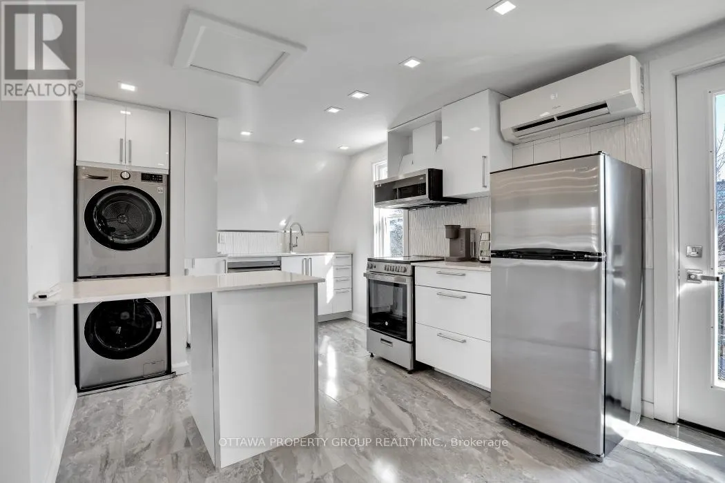 C - 149 CONCORD STREET W