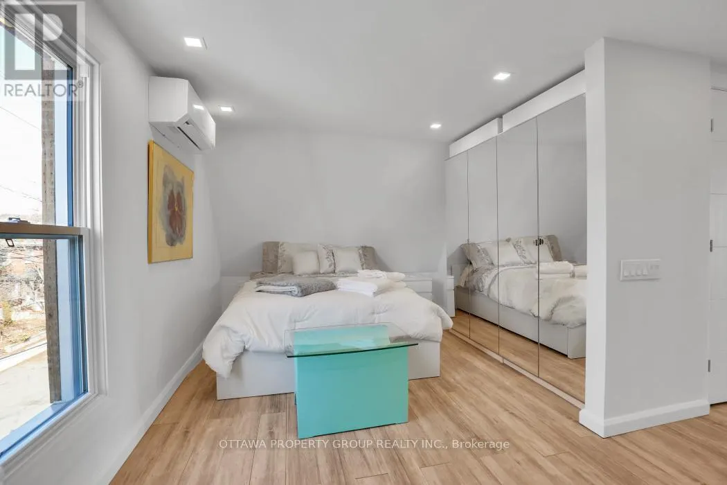 C - 149 CONCORD STREET W