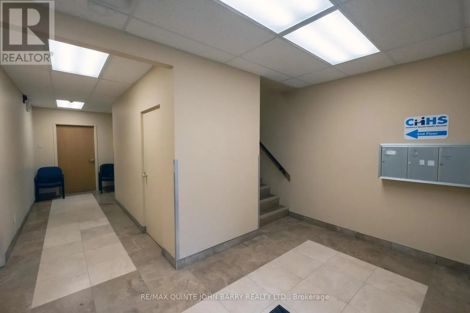 201 - 30 KING STREET, #201