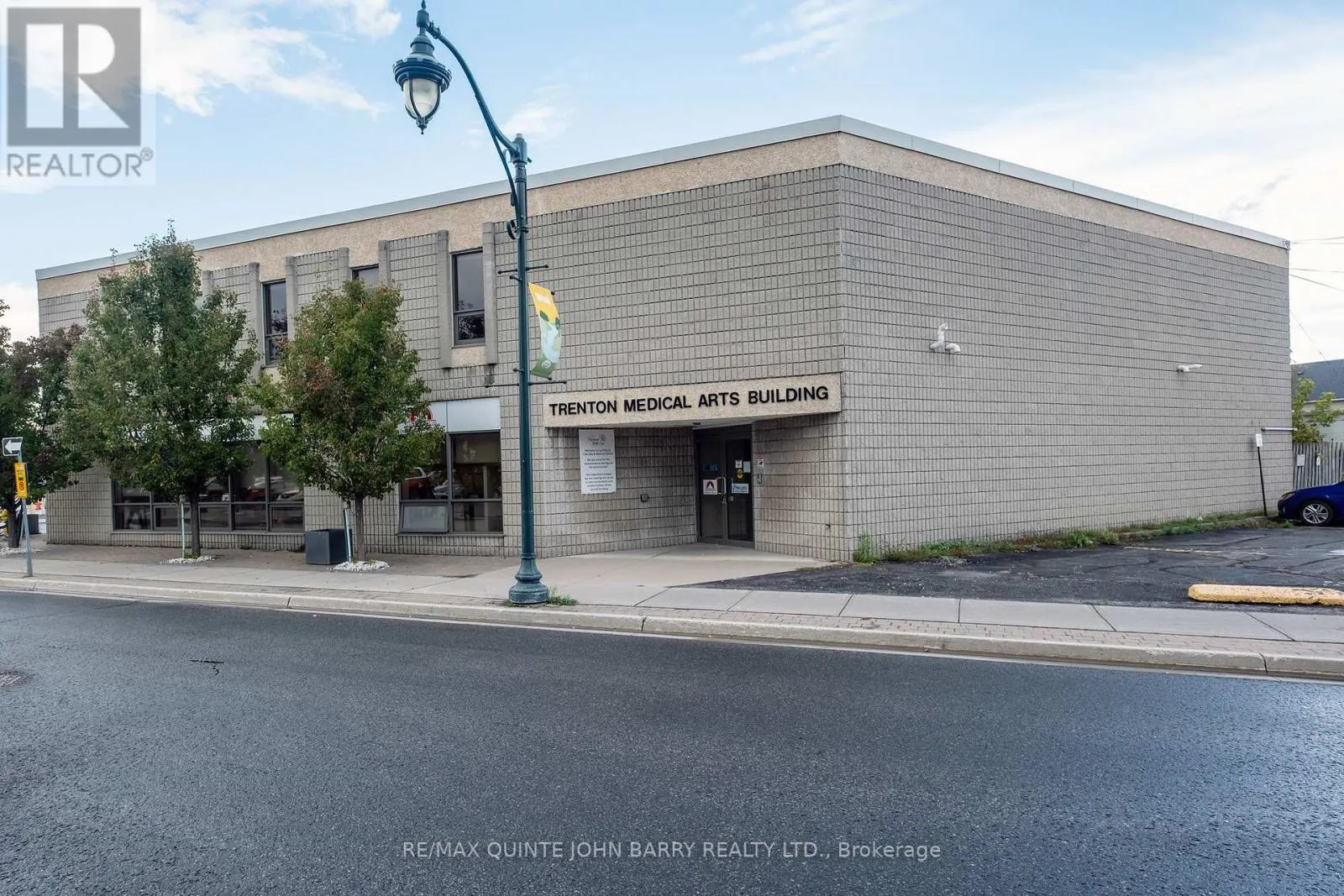 201 - 30 KING STREET, #201