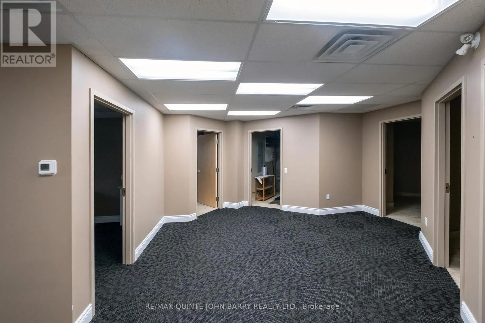 201 - 30 KING STREET, #201