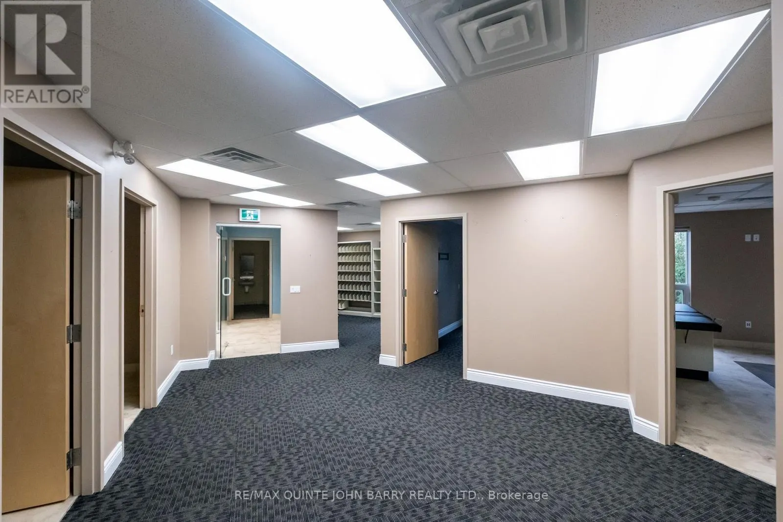 201 - 30 KING STREET, #201