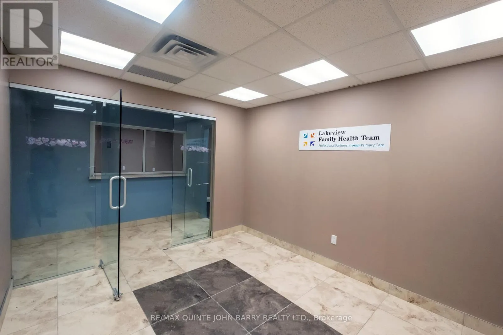 201 - 30 KING STREET, #201