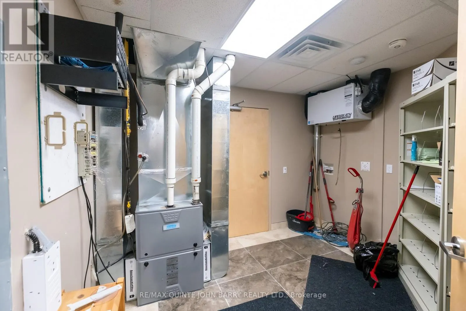 201 - 30 KING STREET, #201