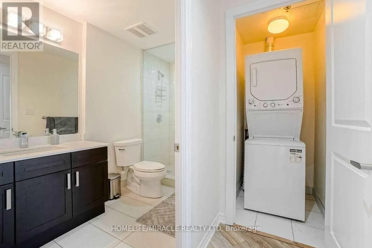 602 - 560 NORTH SERVICE ROAD