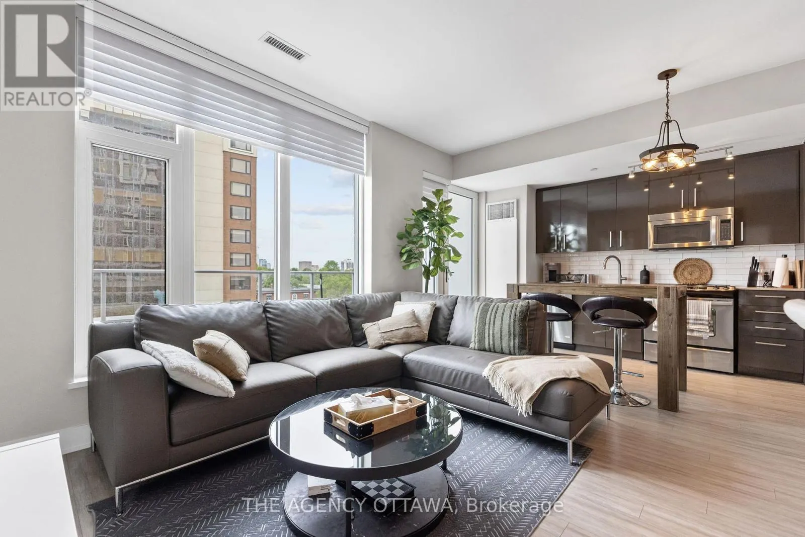 406 - 118 HOLMWOOD AVENUE