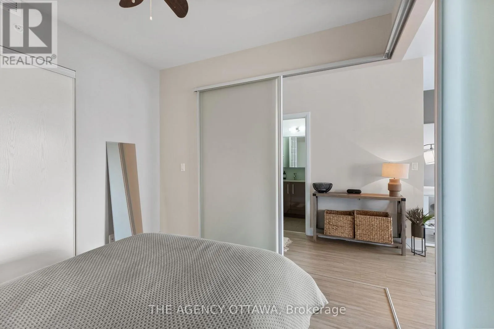 406 - 118 HOLMWOOD AVENUE