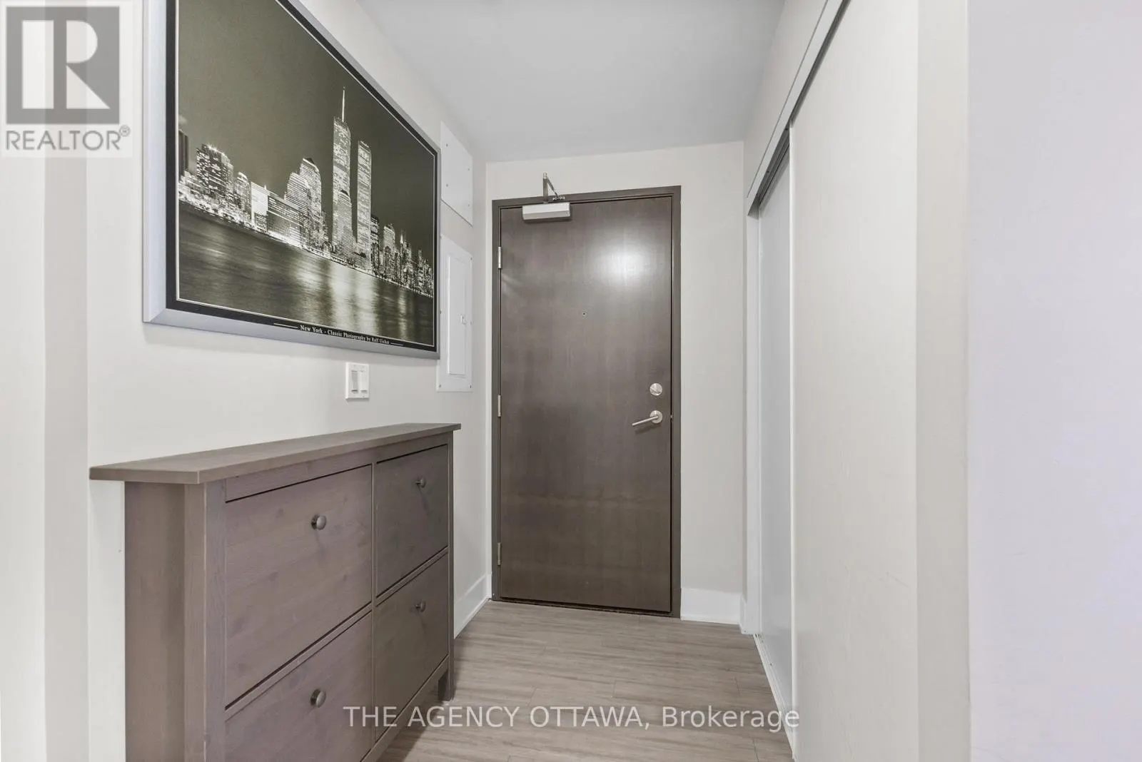 406 - 118 HOLMWOOD AVENUE