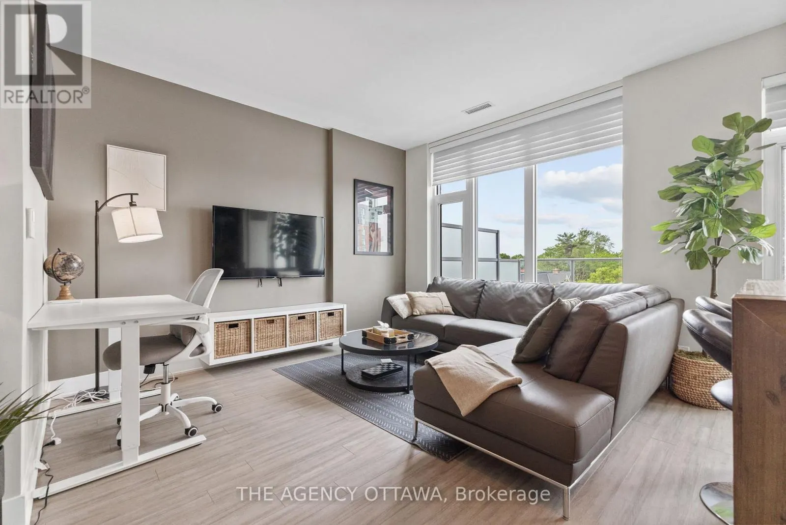 406 - 118 HOLMWOOD AVENUE