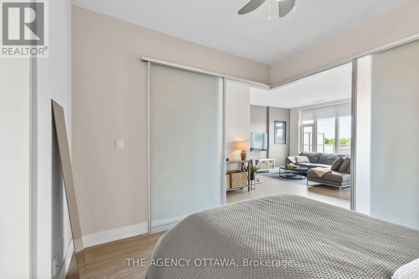 406 - 118 HOLMWOOD AVENUE