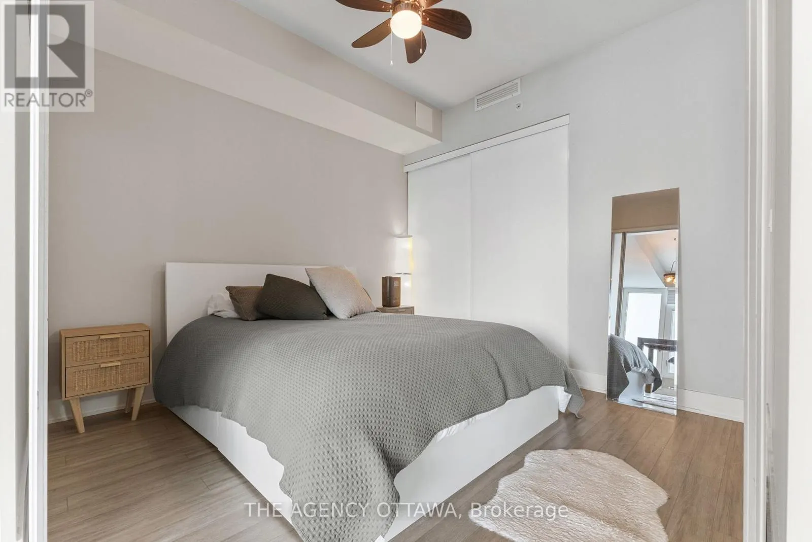 406 - 118 HOLMWOOD AVENUE