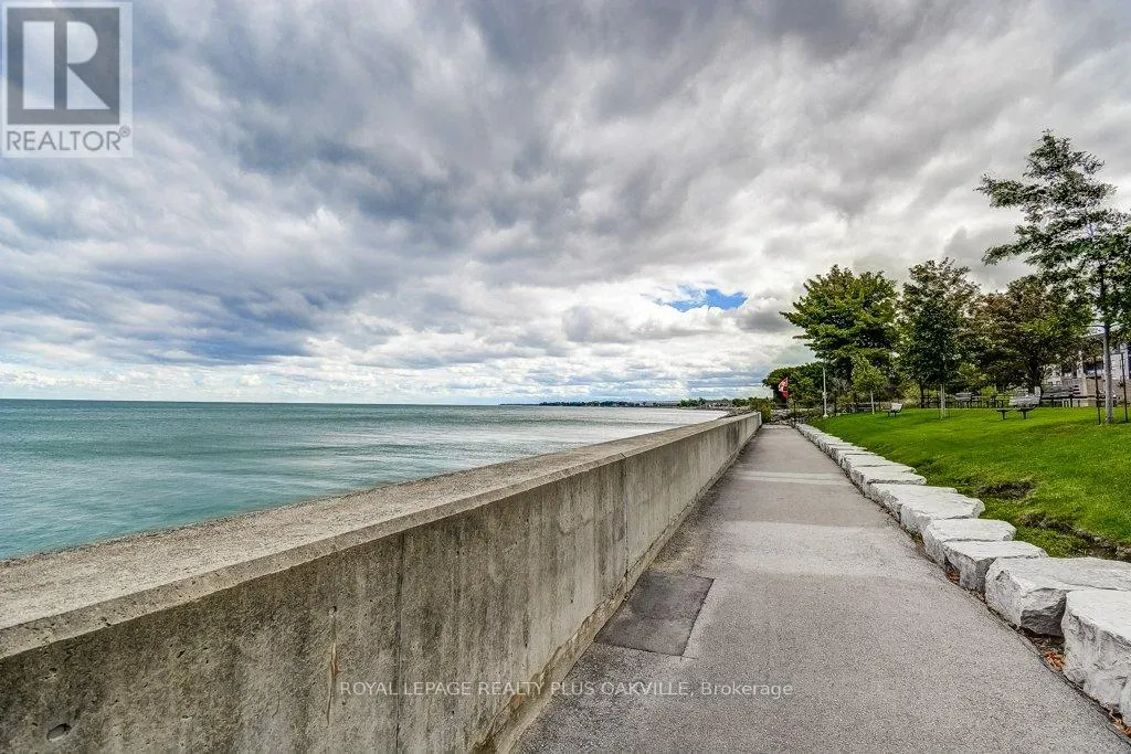 515 - 500 GREEN ROAD