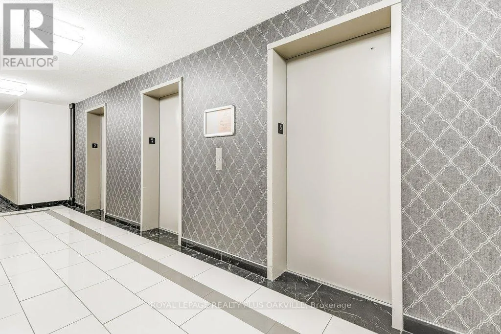 515 - 500 GREEN ROAD