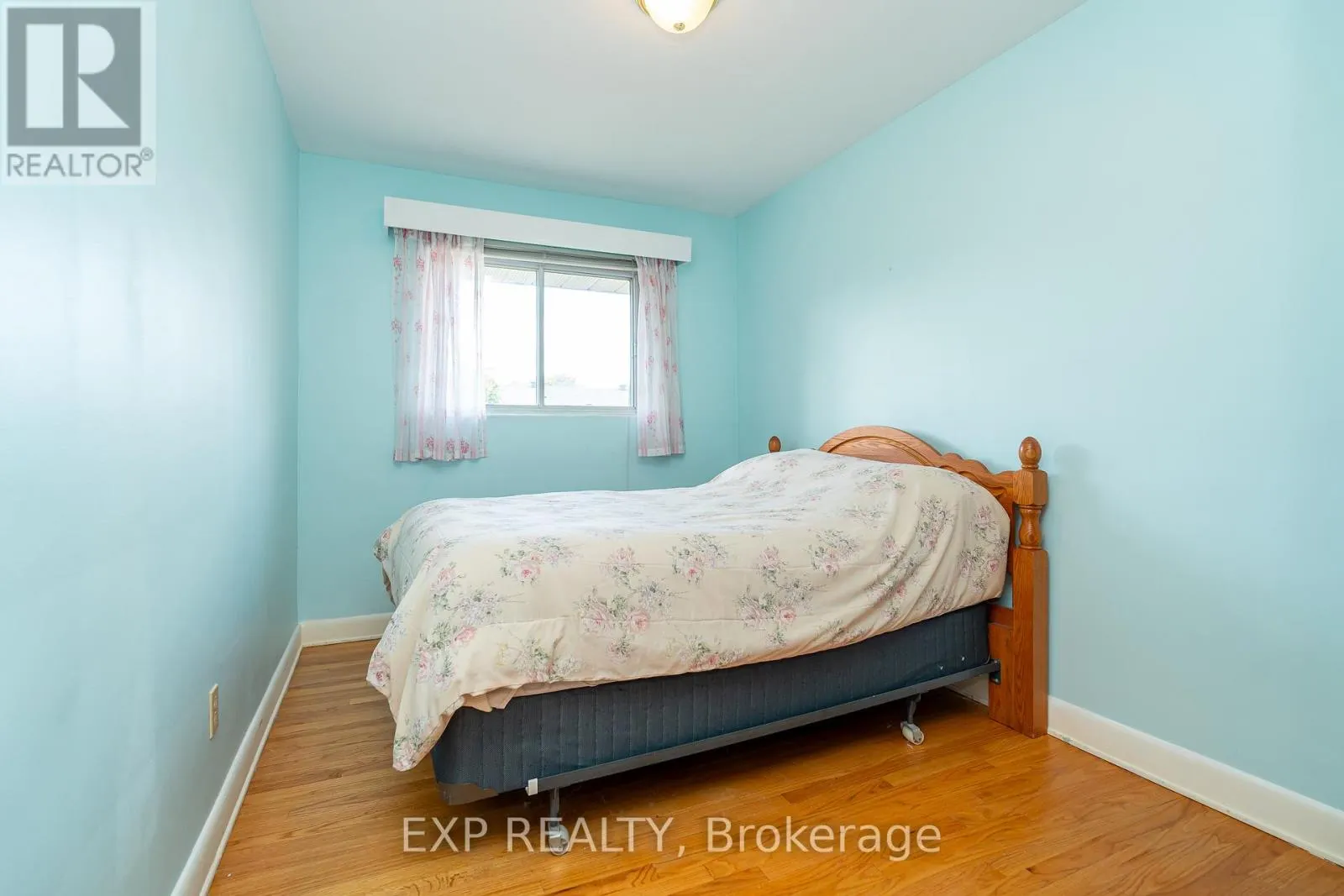 1008 RIDDELL AVENUE S